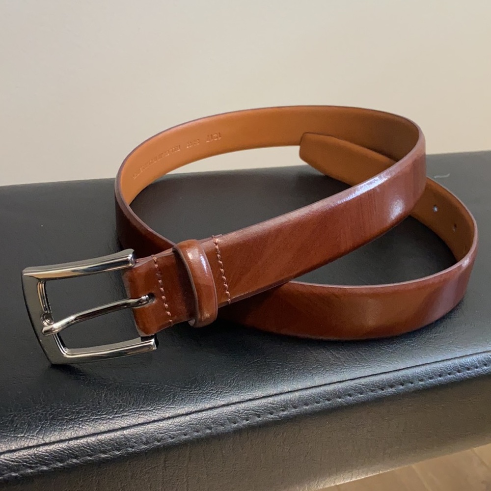 Mens 34 dress belt NWOT